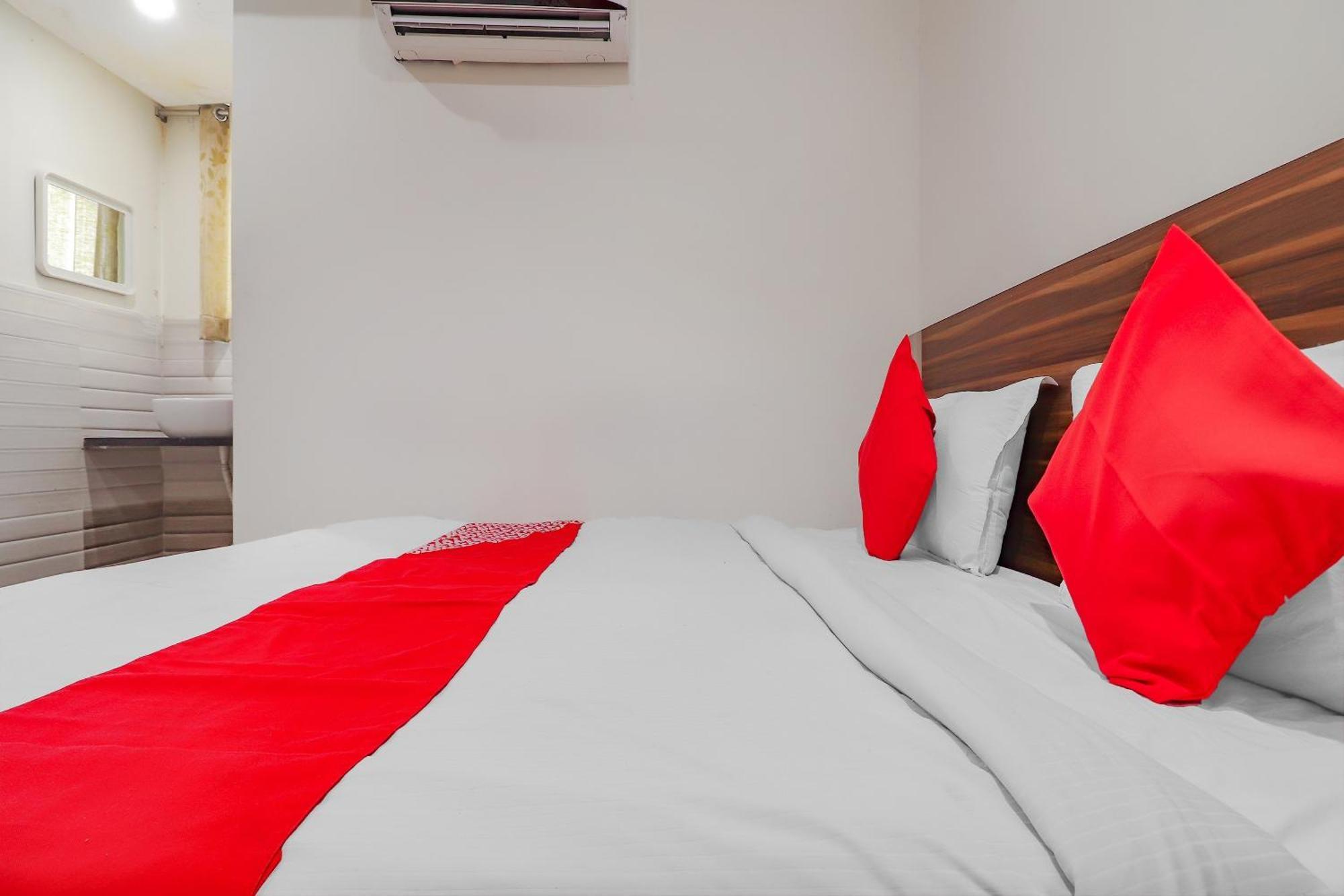 Oyo Adda Rooms Hyderabad Exteriör bild