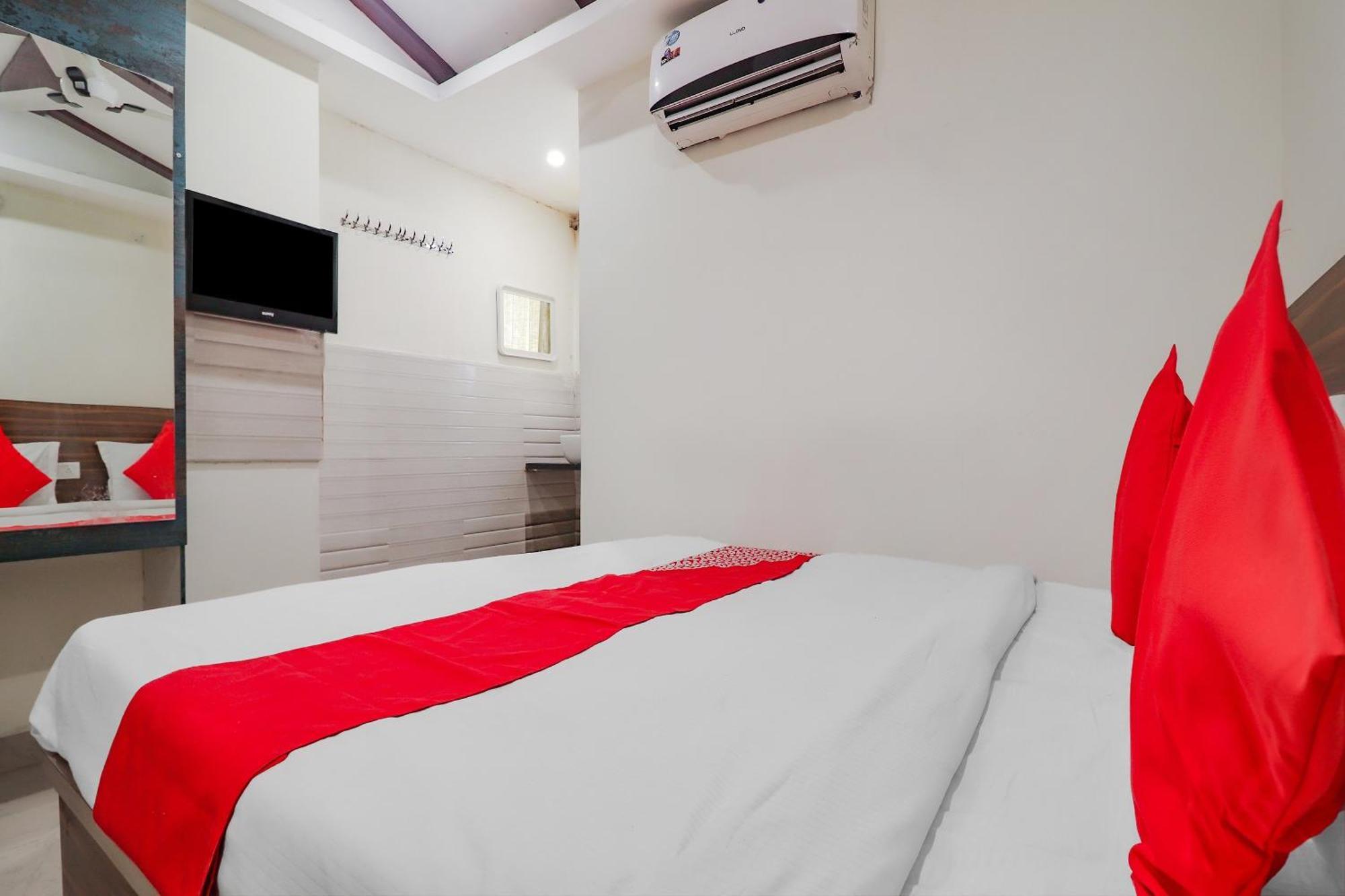 Oyo Adda Rooms Hyderabad Exteriör bild